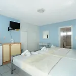 Giorgio Studios-apartments 2 3* Nikiana