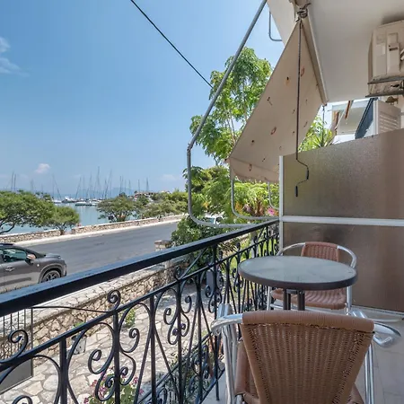 Giorgio Studios-apartments 2 Pensiune Nikiana