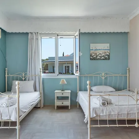 Giorgio Studios-apartments 2 3* Nikiana