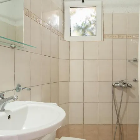 Giorgio Studios-apartments 2 Penzion Nikiana