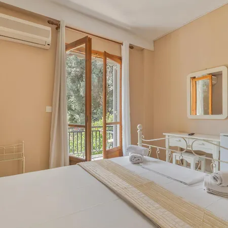 Giorgio Studios-apartments 2 3* Nikiana