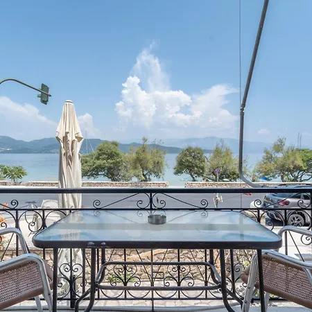 Giorgio Studios-apartments 2 3* Nikiana