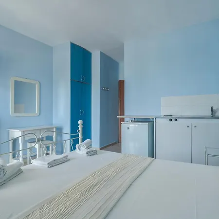 Giorgio Studios-apartments 2 3* Nikiana