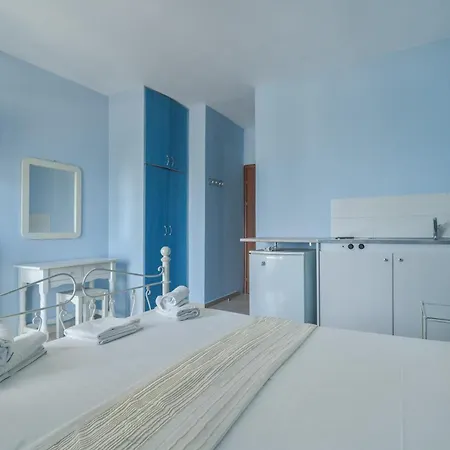 Giorgio Studios-apartments 2 Гостевой дом 3*