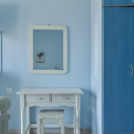 Гостевой дом Giorgio Studios-apartments 2 Никиана