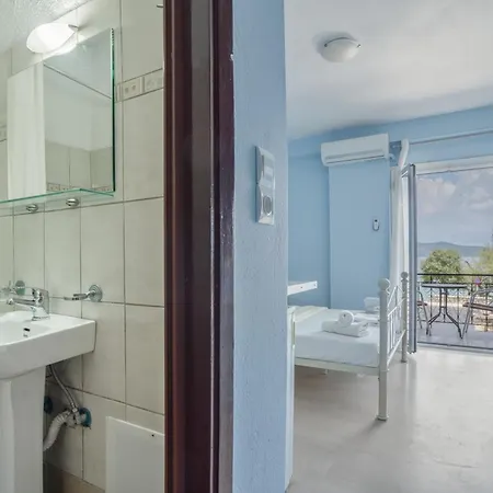 Giorgio Studios-apartments 2 Гостевой дом 3*