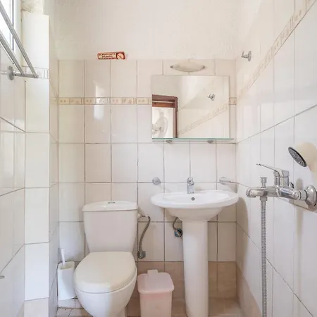 Giorgio Studios-apartments 2 Гостевой дом Никиана