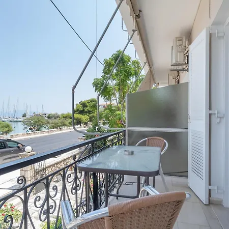 Giorgio Studios-apartments 2 Никиана