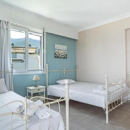 Giorgio Studios-apartments 2 Гостевой дом Никиана
