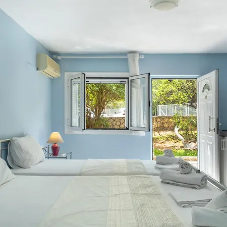 Гостевой дом Giorgio Studios-apartments 2